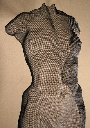 wire-art sculpture by David Begbie - CYNT 2016, a nude girl, free-standing