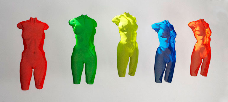 Wiremesh-sculpture-female-torsos-fluorescent-770-web