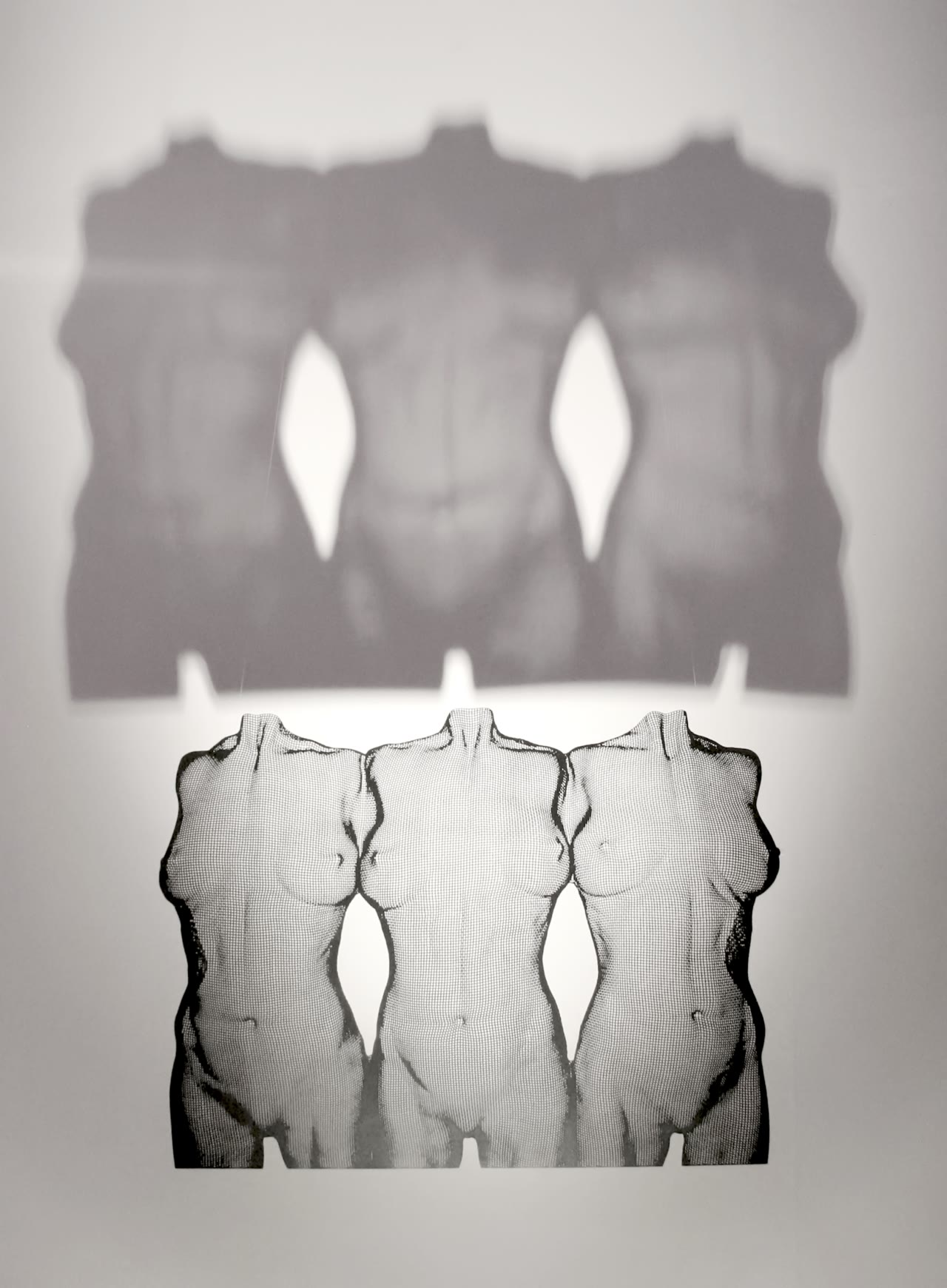 x David Begbie sculpture INTEMATES II with shadow