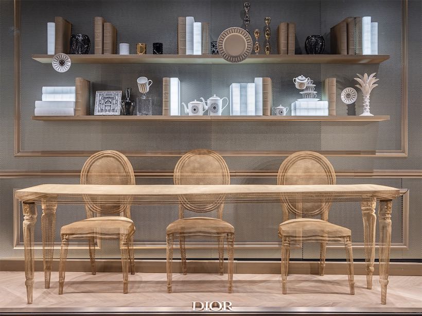 David_Begbie_sculpture DIOR Paris 2022 02 CD 30Montaigne Vitrines 136